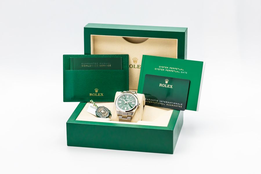 Rolex Oyster Perpetual 124300